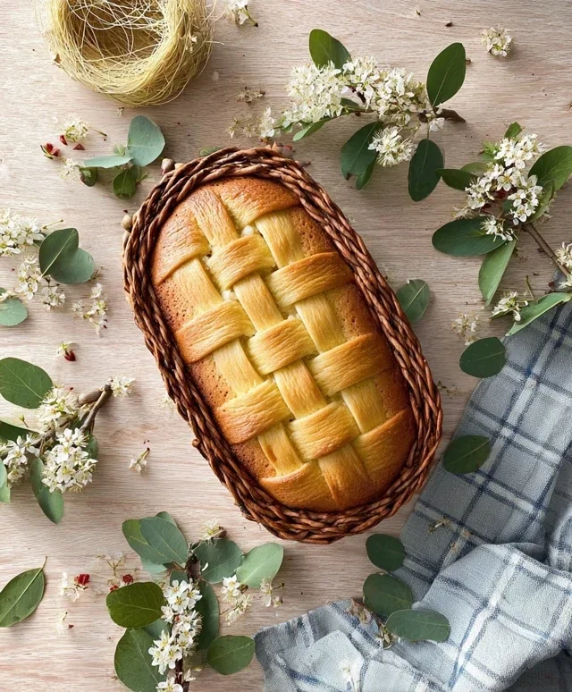 16 Stunning Springtime Baked Goods