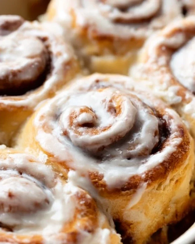 BEST Homemade Cinnamon Rolls