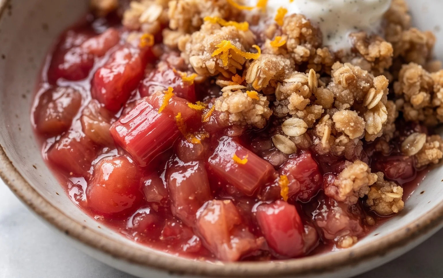 Easy Rhubarb Crisp